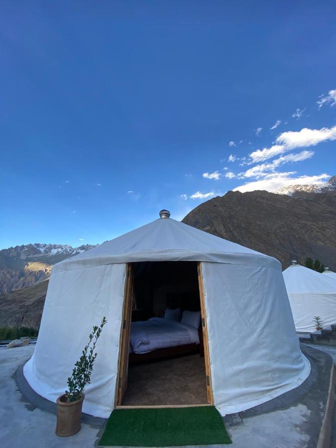 Apex Hotels And Resorts Hussaini Karimabad  Exterior foto