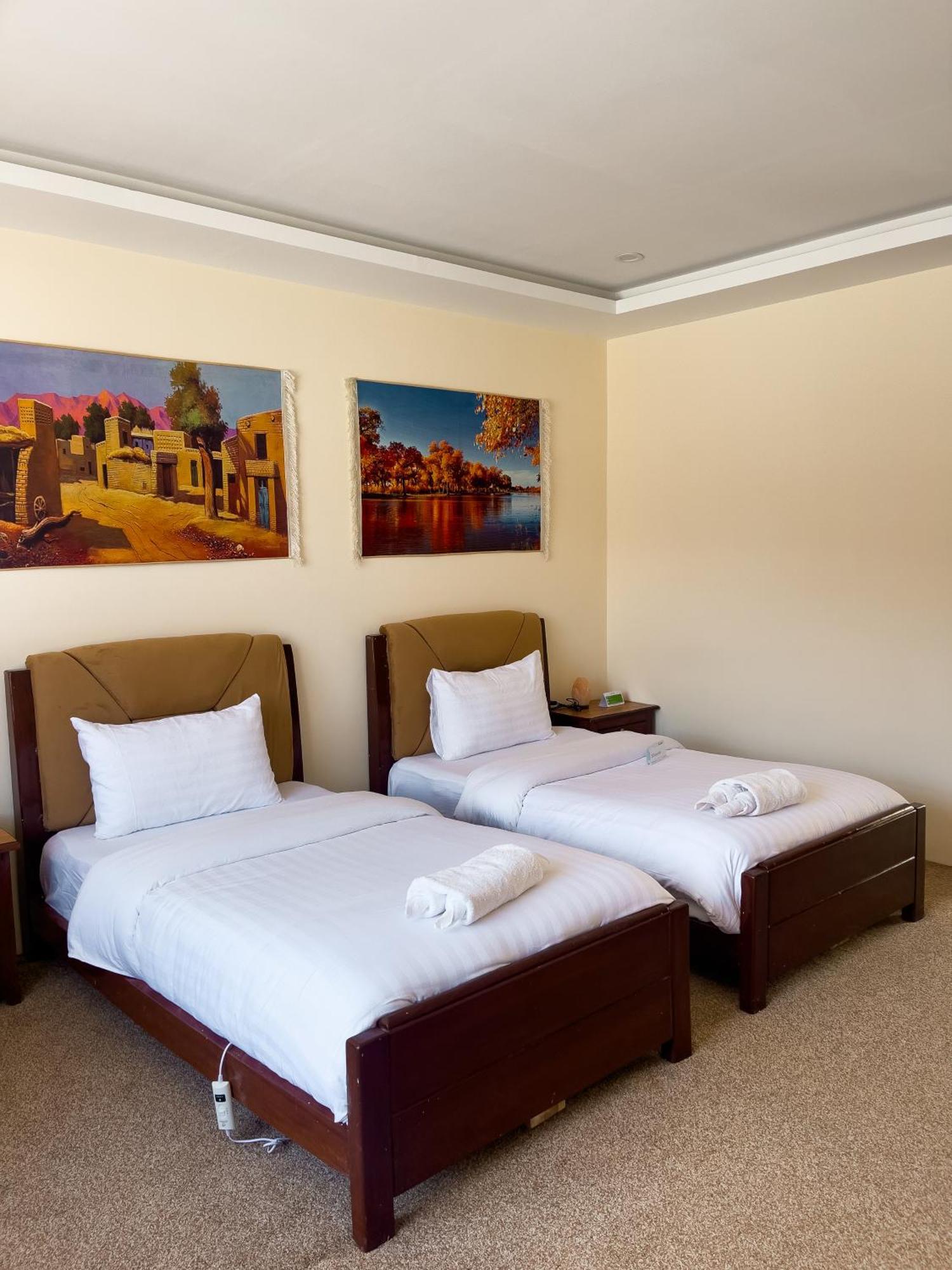 Apex Hotels And Resorts Hussaini Karimabad  Exterior foto